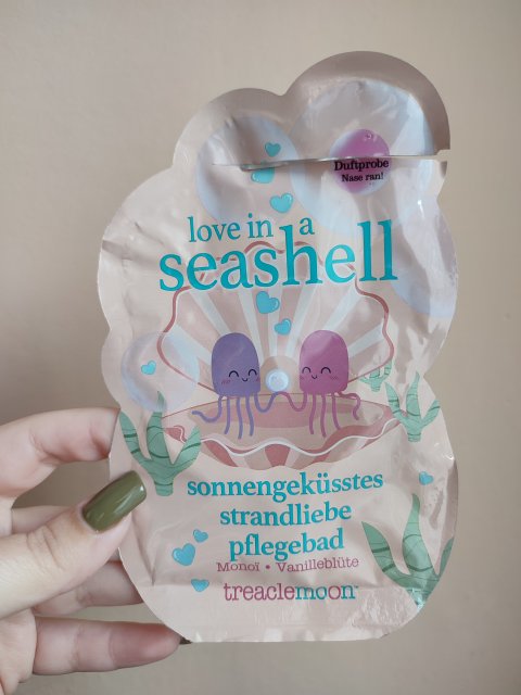 akcja denkowanie! grudzień - kosmetyki w świątecznych opakowaniach i świątecznych kolorach 🎄❄️⛄🎀🎁🎅