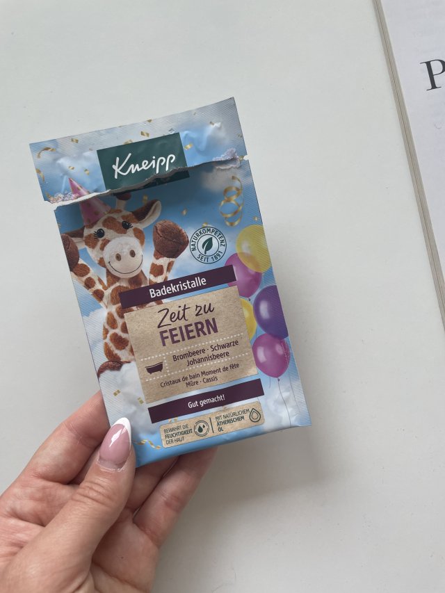 akcja denkowanie! grudzień - kosmetyki w świątecznych opakowaniach i świątecznych kolorach 🎄❄️⛄🎀🎁🎅