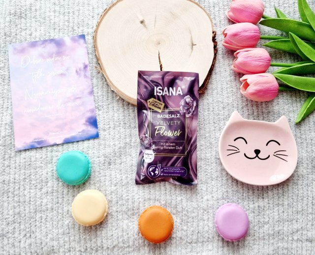 Isana Sól do kąpieli, Velvety Flower