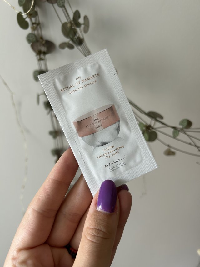 RITUALS Serum do twarzy, The Ritual of Namaste, Glow, Rozświetlające, Przeciwstarzeniowe