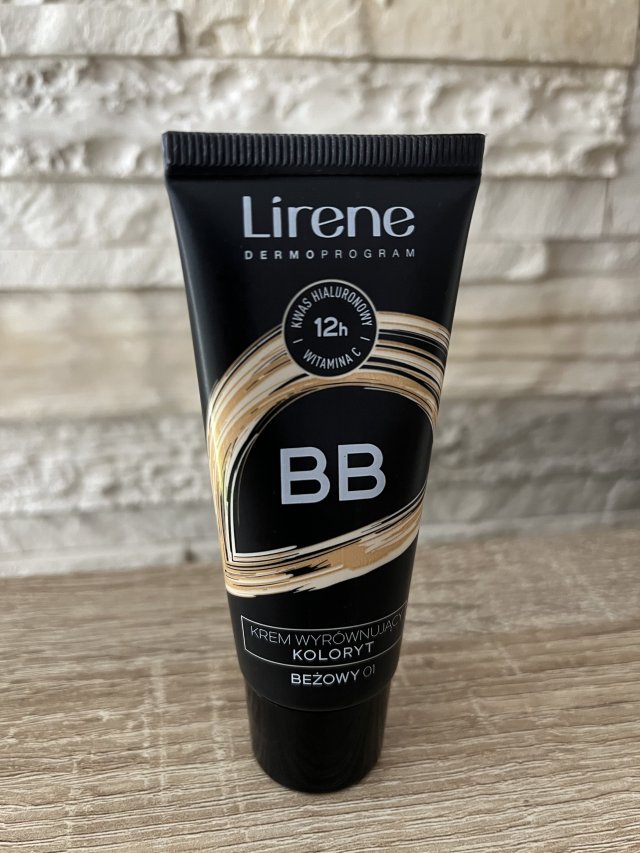 Krem BB wyrównujący koloryt 