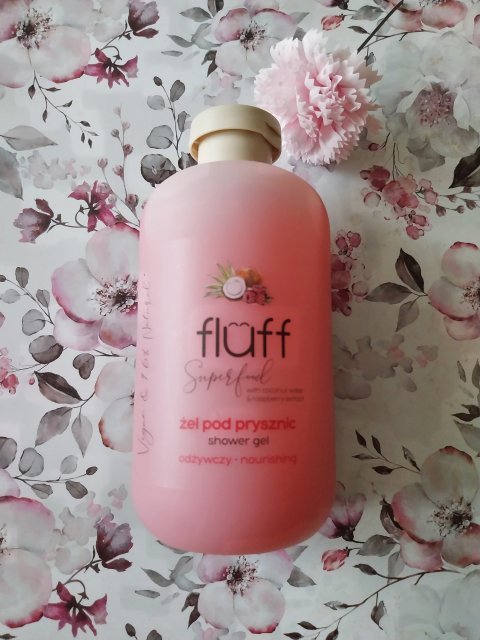 Fluff Superfood, Żel pod prysznic, Odżywczy, Raspberry Extract & Coconut Water