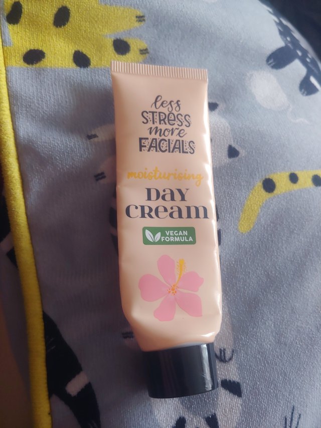 akcja denkowanie! grudzień - kosmetyki w świątecznych opakowaniach i świątecznych kolorach 🎄❄️⛄🎀🎁🎅