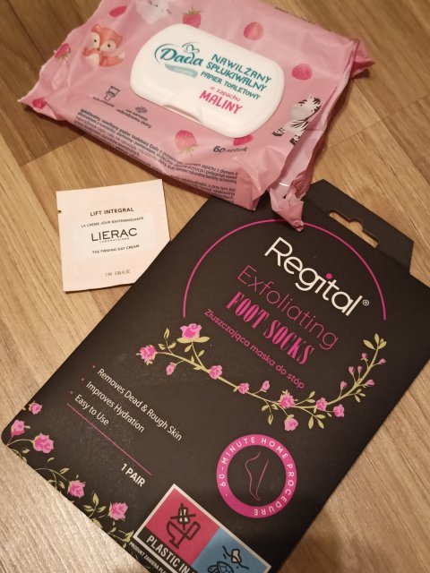 akcja denkowanie! grudzień - kosmetyki w świątecznych opakowaniach i świątecznych kolorach 🎄❄️⛄🎀🎁🎅