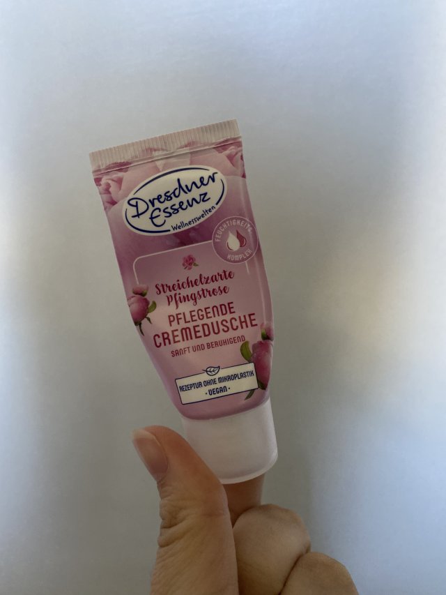 akcja denkowanie! grudzień - kosmetyki w świątecznych opakowaniach i świątecznych kolorach 🎄❄️⛄🎀🎁🎅