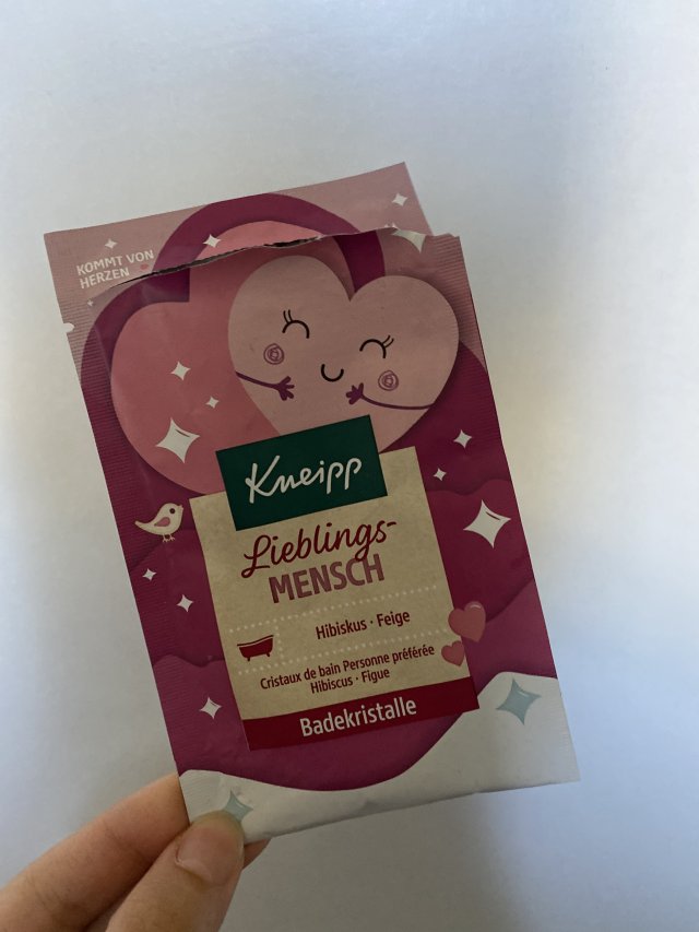 akcja denkowanie! grudzień - kosmetyki w świątecznych opakowaniach i świątecznych kolorach 🎄❄️⛄🎀🎁🎅