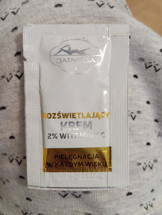 Jadwiga Krem do twarzy, Rozświetlający, 2% witaminy C, Pielęgnacja w każdym wieku