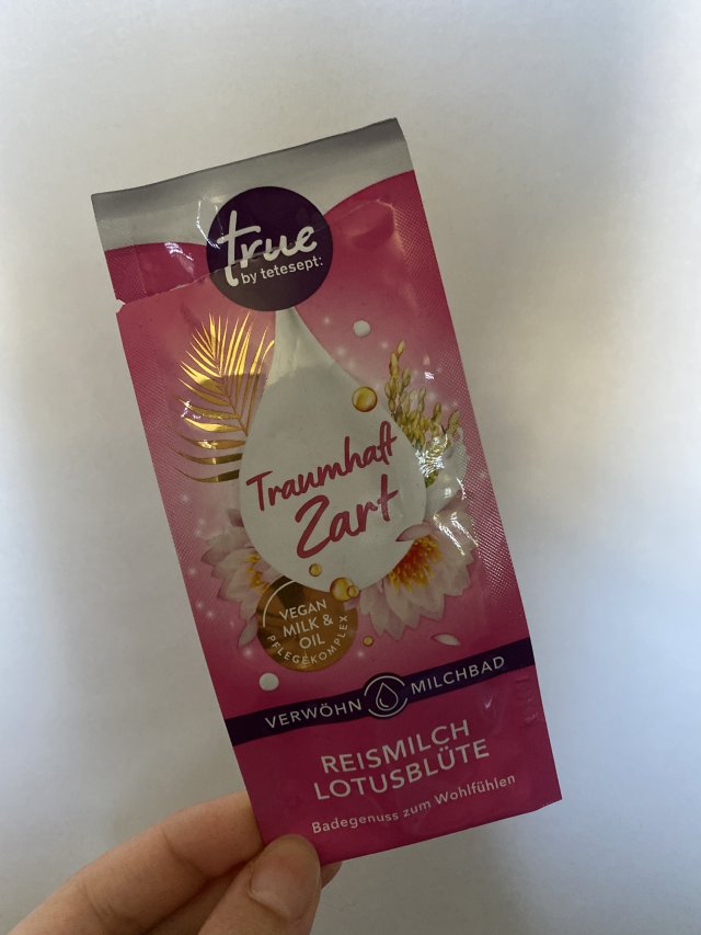 akcja denkowanie! grudzień - kosmetyki w świątecznych opakowaniach i świątecznych kolorach 🎄❄️⛄🎀🎁🎅