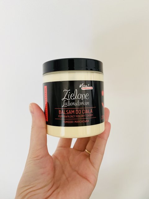 Zielone Laboratorium Balsam do ciała, Poprawiający koloryt skóry, Pomidor i marchewka