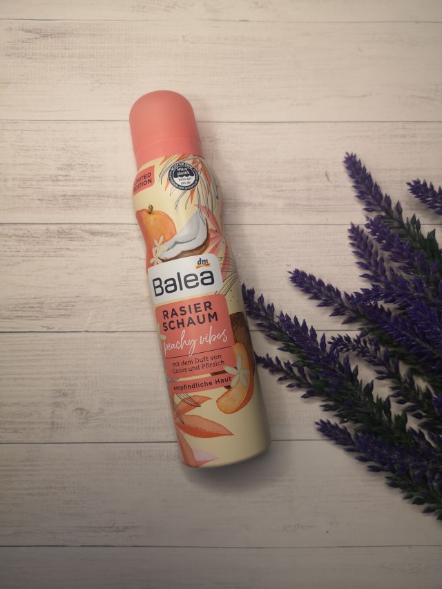 Balea Pianka do golenia, Peachy Vibes
