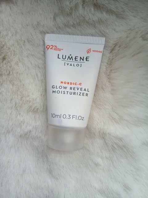 Lumene [Valo] Nordic - C, Glow Reveal, Krem do twarzy, Moisturizer, Rozświetlający, Nawilżający 