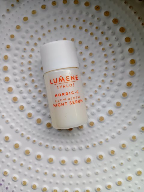 Lumene [Valo] Nordic - C, Glow Renew, Serum do twarzy, Na noc, Rozświetlające 