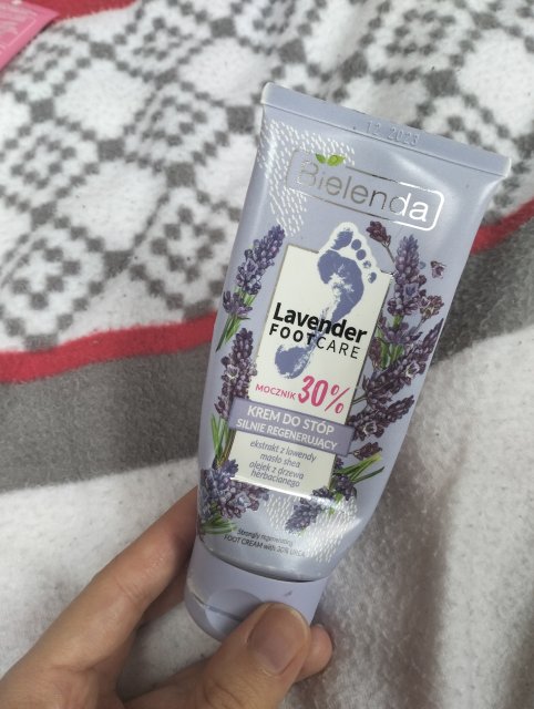 Bielenda Lavender Foot Care, Krem do stóp, Silnie regenerujący, Ekstrakt z lawendy, masło shea i olejek z drzewa herbacianego