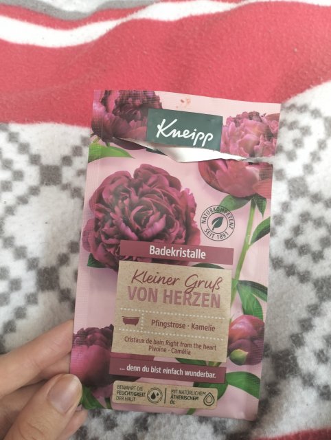 Kneipp Kryształki do kąpieli, Kleiner Gruß von Herzen, Piwonia