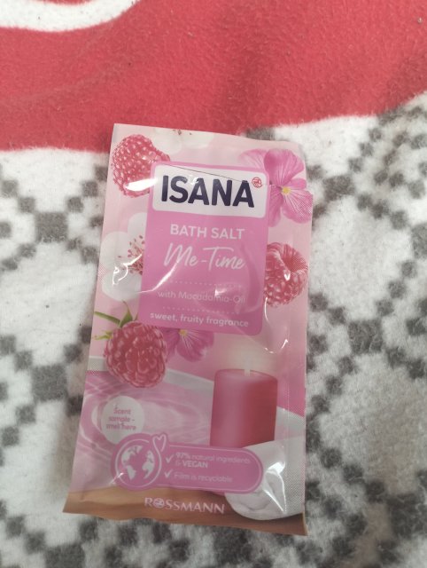 Isana Sól do kąpieli, Me-Time, Zapach malin i olejku macadamia
