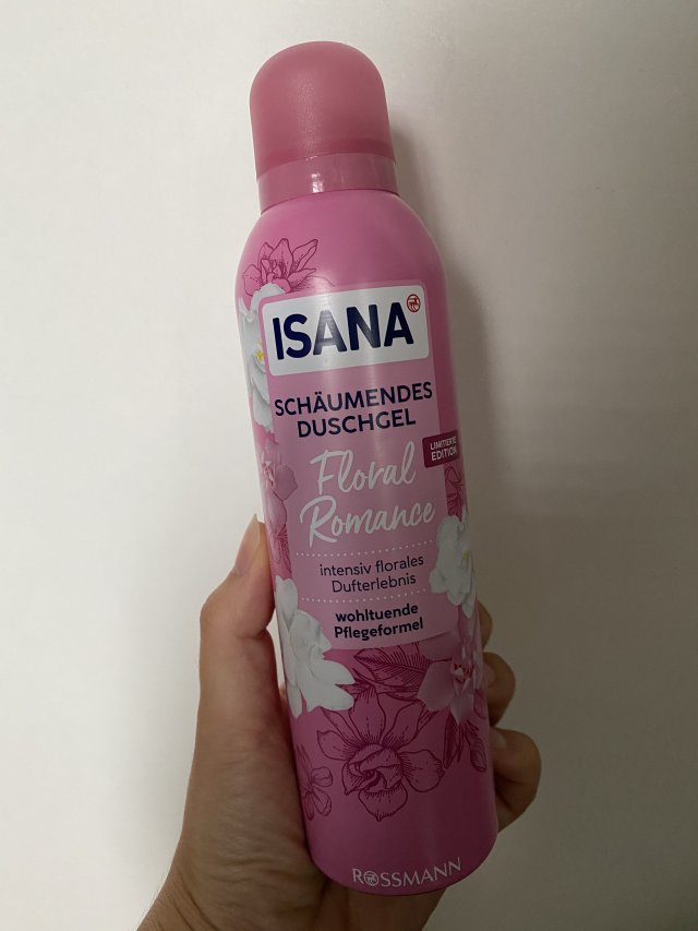 akcja denkowanie! grudzień - kosmetyki w świątecznych opakowaniach i świątecznych kolorach 🎄❄️⛄🎀🎁🎅