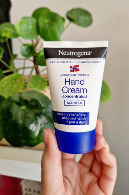 Neutrogena Formuła Norweska, Krem do rąk, Natychmiastowa ulga dla suchych i spierzchniętych dłoni, Skoncentrowany