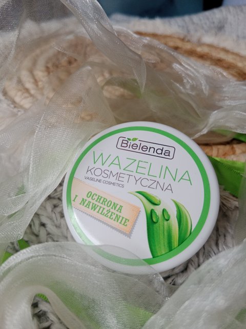 Bielenda Wazelina kosmetyczna, Ochrona i nawilżenie