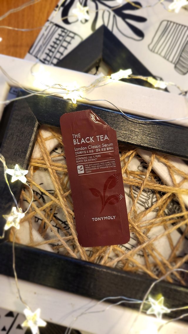 Tony Moly The Black Tea, Serum o działaniu przeciwstarzeniowym, London Classic Serum