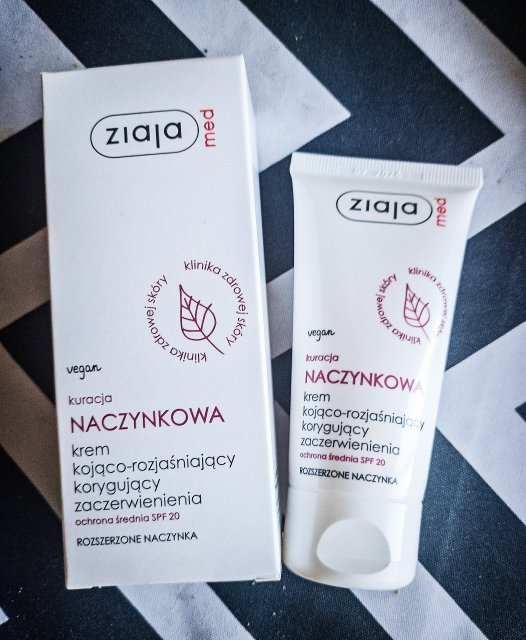 Ziaja Kuracja naczynkowa, Krem do twarzy, Kojący, Rozświetlający, Korygujący zaczerwienienia, SPF 20
