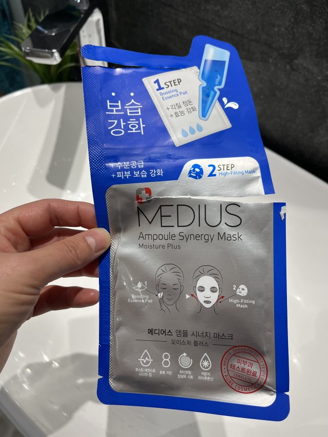 Denkowanie część druga :) Grudzień, kosmetyki w świątecznych opakowaniach lub w świątecznych kolorach: czerwonym, zielonym i złotym 