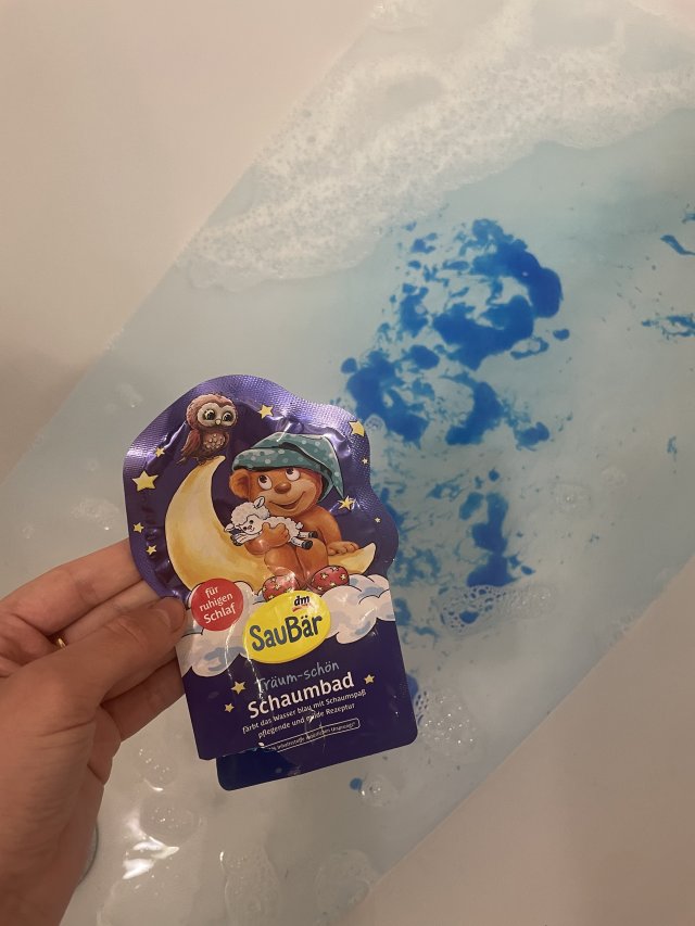 Denkowanie część druga :) Grudzień, kosmetyki w świątecznych opakowaniach lub w świątecznych kolorach: czerwonym, zielonym i złotym 