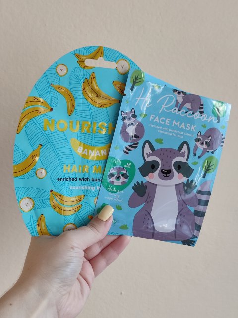 Denkowanie część druga :) Grudzień, kosmetyki w świątecznych opakowaniach lub w świątecznych kolorach: czerwonym, zielonym i złotym 