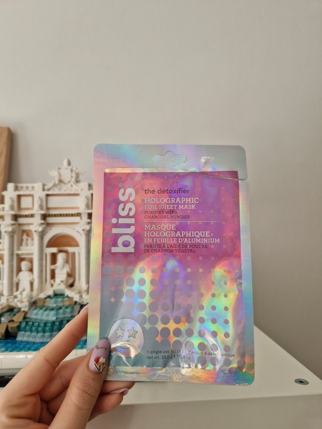 Denkowanie część druga :) Grudzień, kosmetyki w świątecznych opakowaniach lub w świątecznych kolorach: czerwonym, zielonym i złotym 