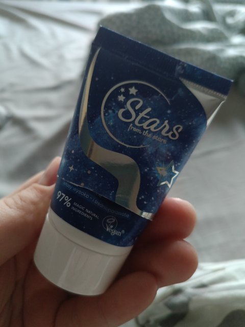 Denkowanie część druga :) Grudzień, kosmetyki w świątecznych opakowaniach lub w świątecznych kolorach: czerwonym, zielonym i złotym 