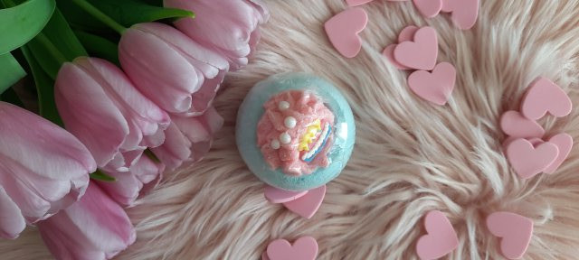 Bomb Cosmetics Kula do kąpieli, Happy Bath Day