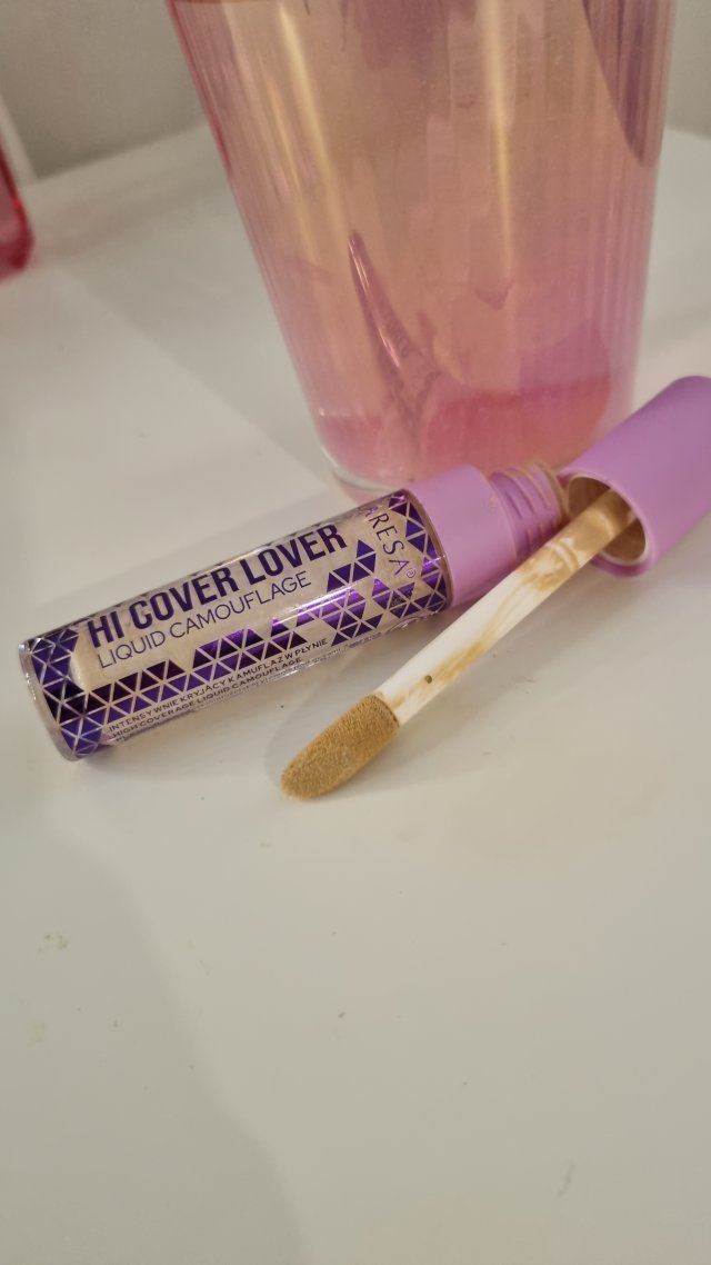 Korektor Claresa Hi lover 