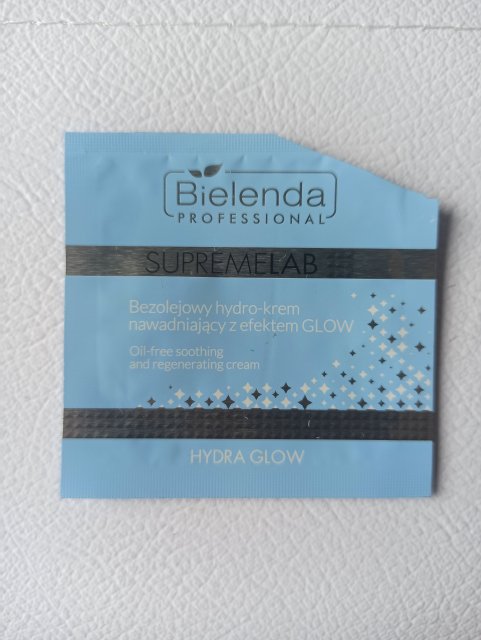 Denkowanie część druga :) Grudzień, kosmetyki w świątecznych opakowaniach lub w świątecznych kolorach: czerwonym, zielonym i złotym 