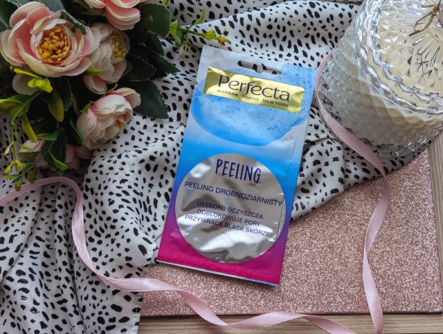 Perfecta Peeling do twarzy, Drobnoziarnisty, Głęboko oczyszcza, Odblokowuje pory, Przywraca blask skórze