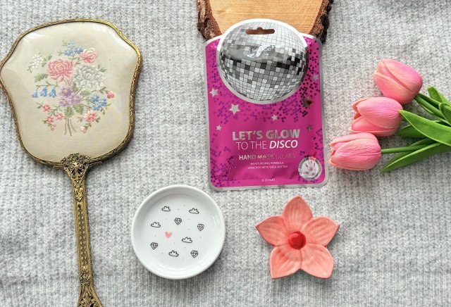 Sence Essentials Let's glow to the disco, Maska do rąk, Formuła nawilżająca, Wzbogacona masłem shea 