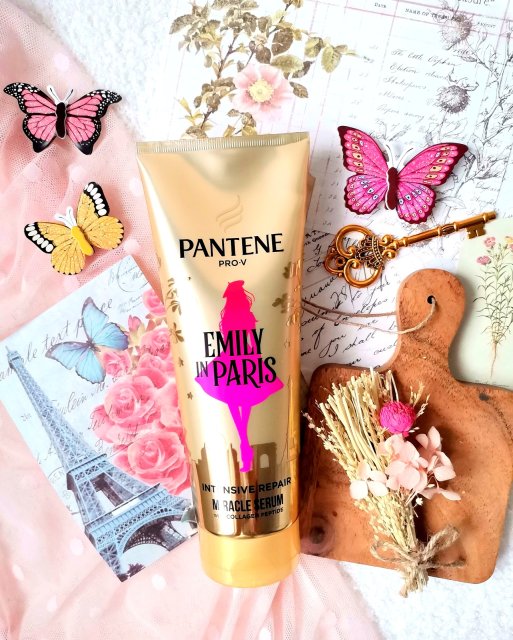 Pantene Pro-V Emily in Paris, Odżywka do włosów zniszczonych, wzmacniająco-odnawiająca