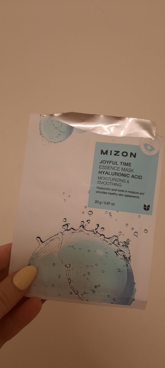 Denkowanie część druga :) Grudzień, kosmetyki w świątecznych opakowaniach lub w świątecznych kolorach: czerwonym, zielonym i złotym 