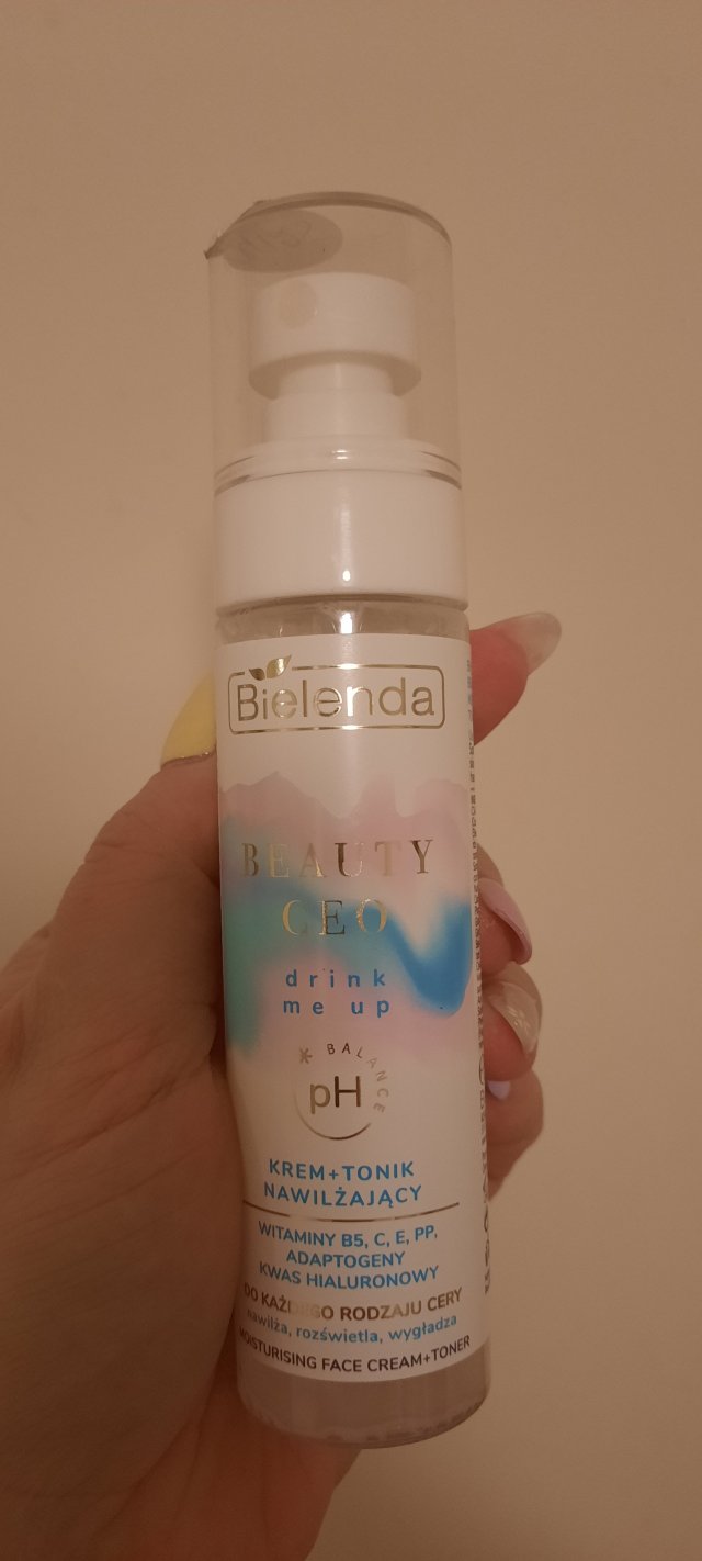 Denkowanie część druga :) Grudzień, kosmetyki w świątecznych opakowaniach lub w świątecznych kolorach: czerwonym, zielonym i złotym 