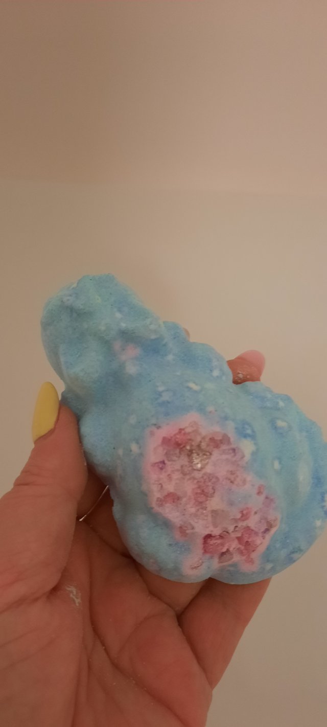 Denkowanie część druga :) Grudzień, kosmetyki w świątecznych opakowaniach lub w świątecznych kolorach: czerwonym, zielonym i złotym 