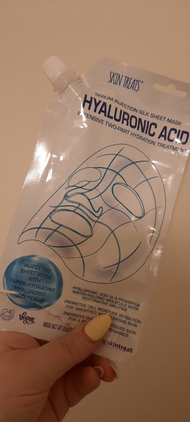 Denkowanie część druga :) Grudzień, kosmetyki w świątecznych opakowaniach lub w świątecznych kolorach: czerwonym, zielonym i złotym 