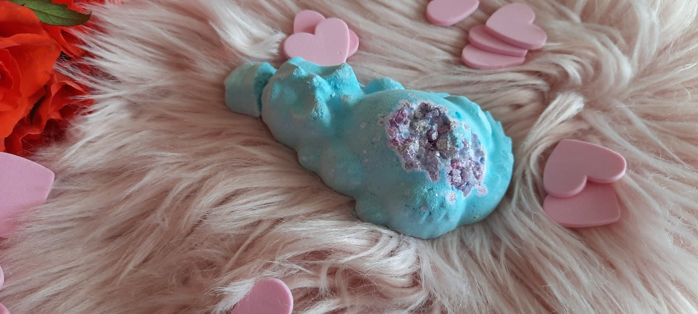 LUSH Kula do kąpieli, Snow Dragon