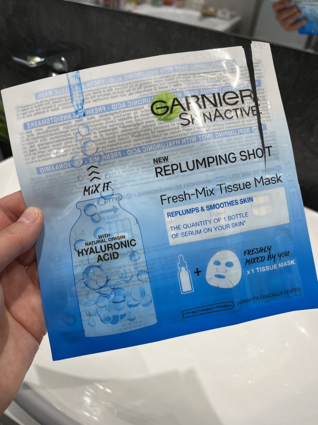 Denkowanie część druga :) Grudzień, kosmetyki w świątecznych opakowaniach lub w świątecznych kolorach: czerwonym, zielonym i złotym 