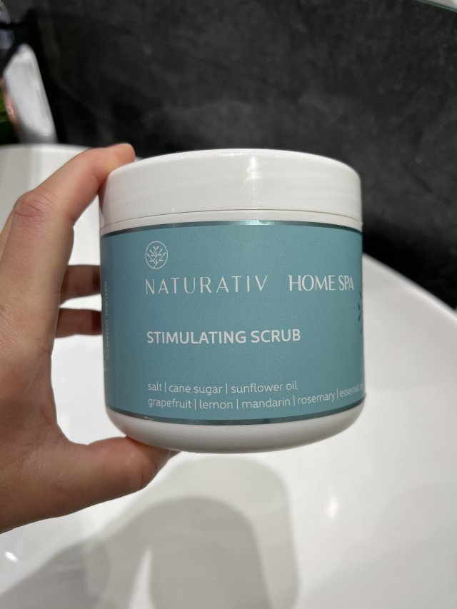 Denkowanie część druga :) Grudzień, kosmetyki w świątecznych opakowaniach lub w świątecznych kolorach: czerwonym, zielonym i złotym 