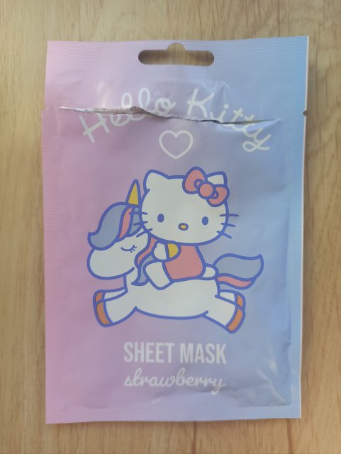 Denkowanie część druga :) Grudzień, kosmetyki w świątecznych opakowaniach lub w świątecznych kolorach: czerwonym, zielonym i złotym 