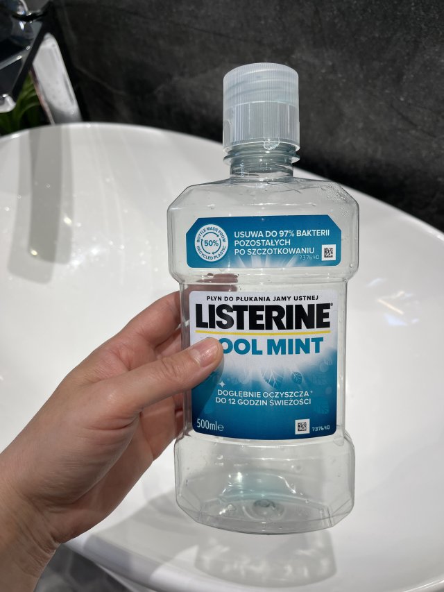 Denkowanie część druga :) Grudzień, kosmetyki w świątecznych opakowaniach lub w świątecznych kolorach: czerwonym, zielonym i złotym 