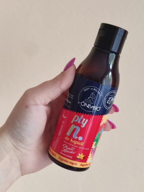 Denkowanie część druga :) Grudzień, kosmetyki w świątecznych opakowaniach lub w świątecznych kolorach: czerwonym, zielonym i złotym 