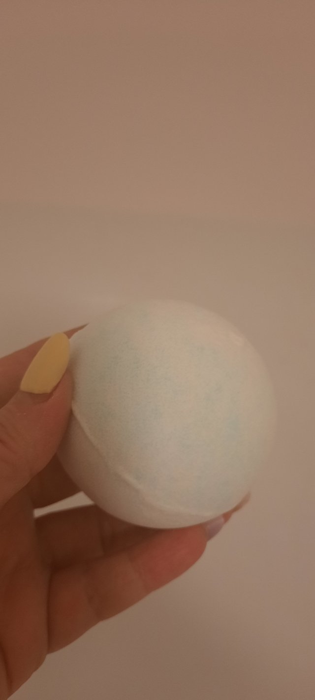 Denkowanie część druga :) Grudzień, kosmetyki w świątecznych opakowaniach lub w świątecznych kolorach: czerwonym, zielonym i złotym 