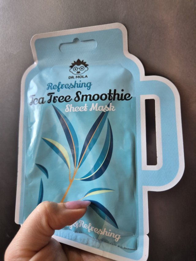 Denkowanie część druga :) Grudzień, kosmetyki w świątecznych opakowaniach lub w świątecznych kolorach: czerwonym, zielonym i złotym 