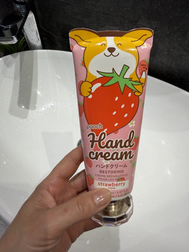 Denkowanie część druga :)  Kwiecień w wiosenno-wielkanocnych barwach - denkuję w żółci, zieleni, bieli i różu. 🐣🍀🐇🌸