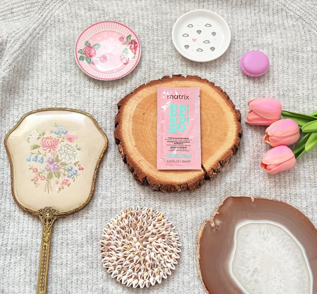 Matrix Instacure Build a Bond, Szampon do włosów, Odbudowujący, Do włosów zniszczonych 