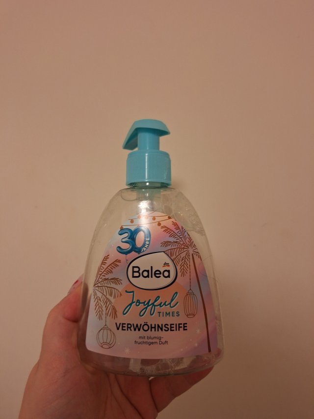 Denkowanie część druga :)  Kwiecień w wiosenno-wielkanocnych barwach - denkuję w żółci, zieleni, bieli i różu. 🐣🍀🐇🌸